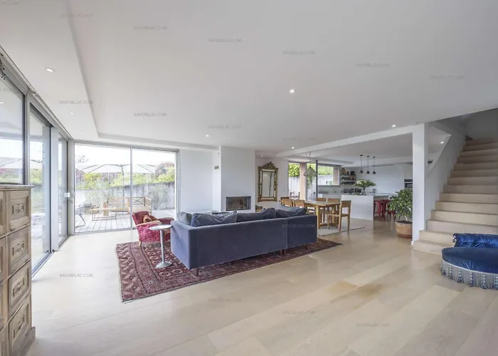 Villa Saint Bernard Heights