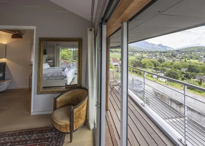 Villa Saint Bernard Heights